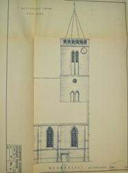 <p>Restauratieontwerp voor de noordgevel van de toren uit 1954. De rechter toegang naar de arrestantencel zal verdwijnen. (Archief RCE). </p>
